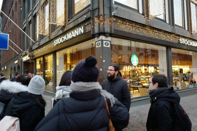 Helsinki walking tour with a city planner - Oodi and modern Helsinki