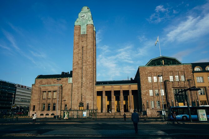 Helsinki Walking Tour With a Sociologist - Why the sociologist angle changes a Helsinki walk