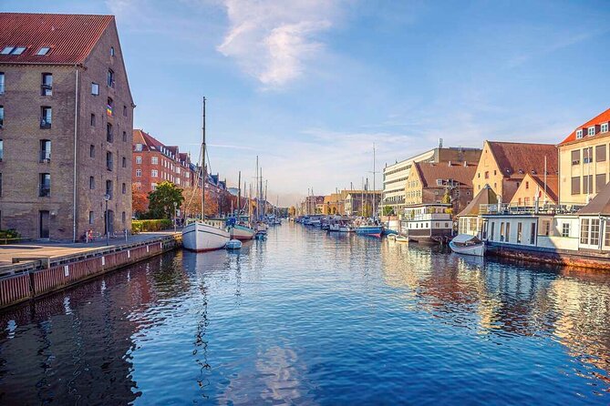Hippies & Christianshavn Walking Tour - Christiania’s architecture and unusual self-government