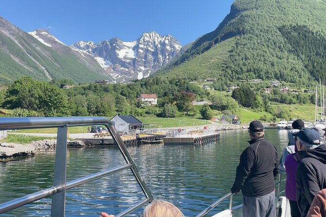 Hjørundfjord Fjord Tour Roundtrip from Ålesund - The return crossing to Ålesund