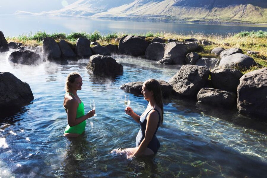 Hvammsvik Hot Springs: Admission Package - How long should you stay?