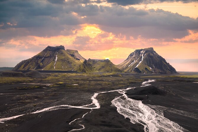 Ice Cave by Katla Volcano Super Jeep Tour from Vik - Meeting in Vík and riding into the backcountry