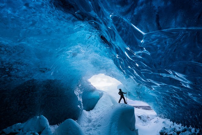 Ice Cave Tour in the National Park of Vatnajökull - What this three-hour outing is really like