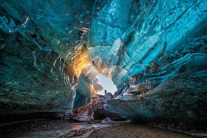 Ice Cave Tour in the National Park of Vatnajökull - The approach involves more walking than some people expect