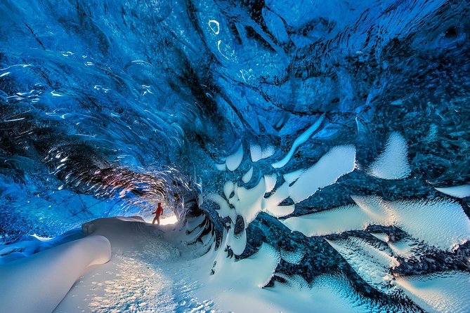 Ice Cave Tour in the National Park of Vatnajökull - What is included, and what you must bring