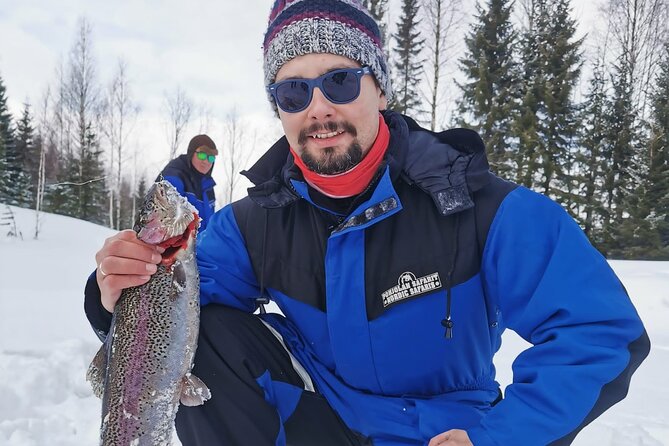 Ice fishing experience - Sledding for children, calm for adults