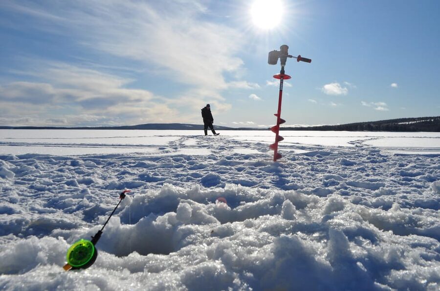 Ice fishing program in Lapland - Why the silence matters