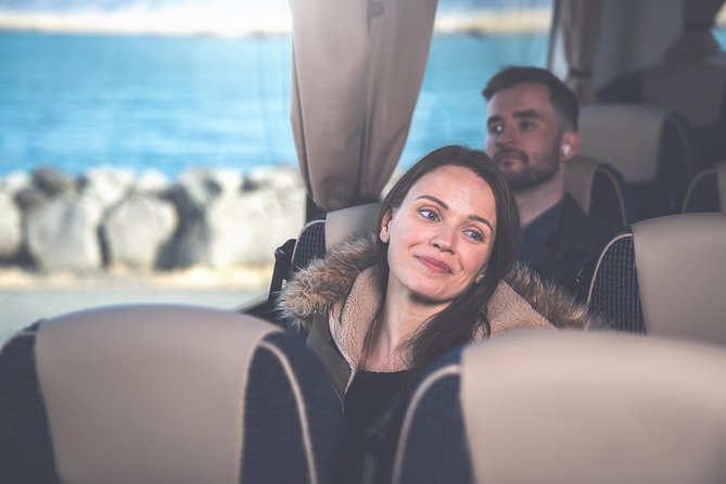 Iceland: Airport Transfers between Keflavík and Reykjavik Center - Timing, Delays, and Late-Night Arrivals