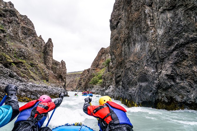 Iceland’s Top Grade 4 Rafting – Drysuit, Canyon & Adrenaline - What the six-hour schedule feels like