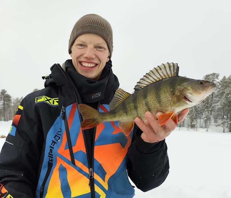 Inari: 2 hour Ice Fishing at Lake Inari - Learning the Basics Before the First Catch