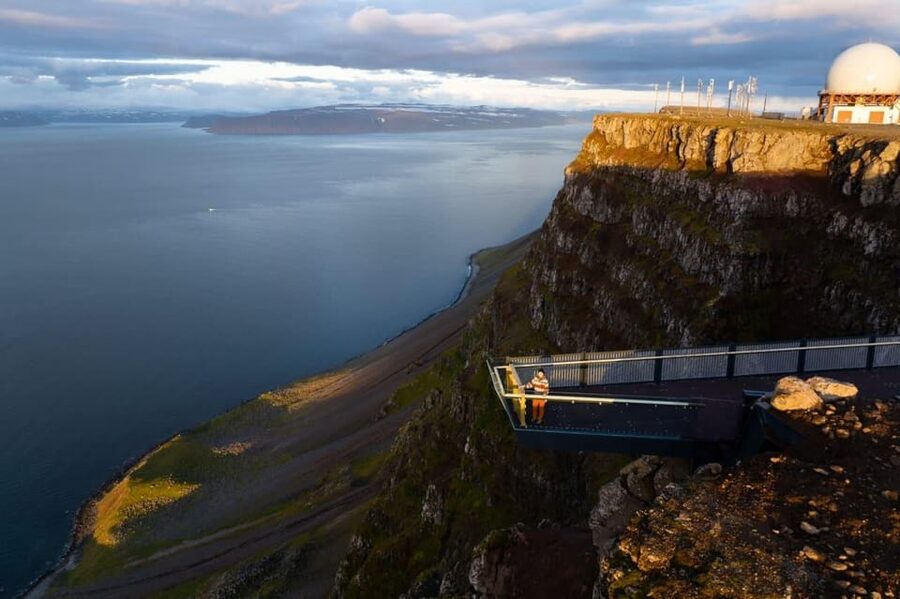 Isafjordur: Bolafjall View Platform Guided Trip by Bus - Who should book this excursion?