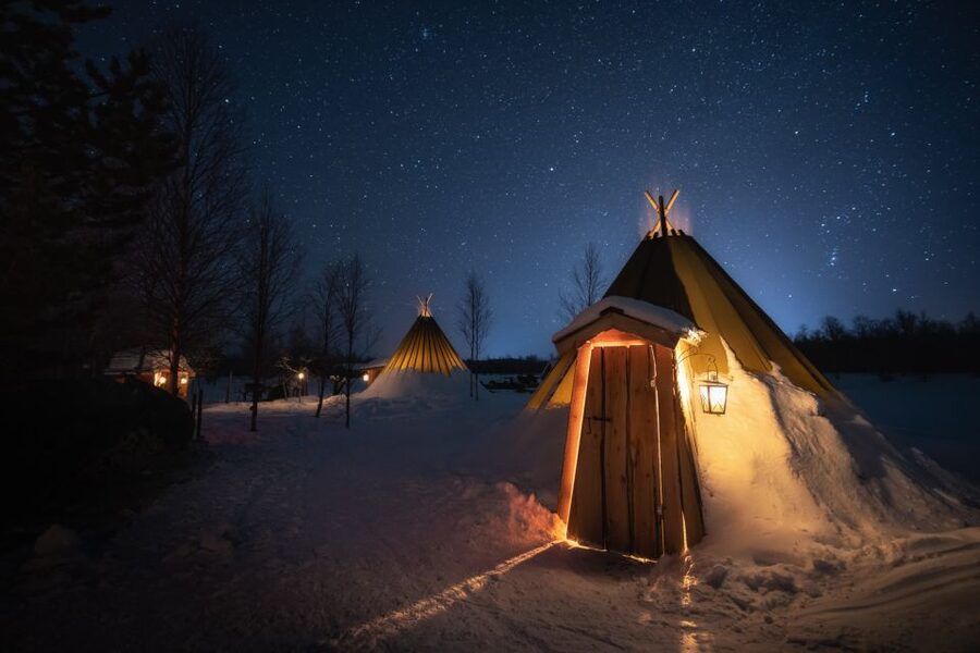 Ivalo: Lake Inari Northern Lights Tour w/ Reindeer & Dinner - Key points at a glance
