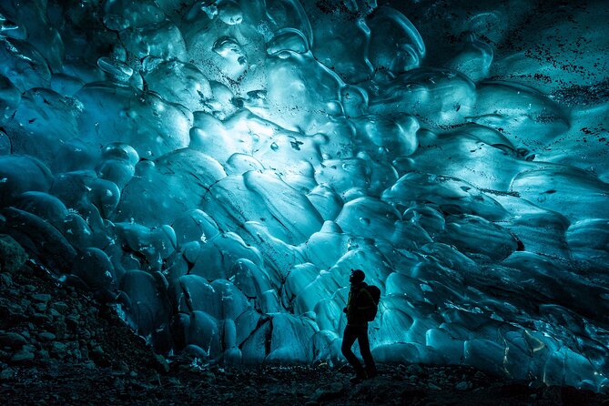 Jökulsárlón: Blue Ice Cave and a Long Glacier Hike - Food, clothing, and physical demands