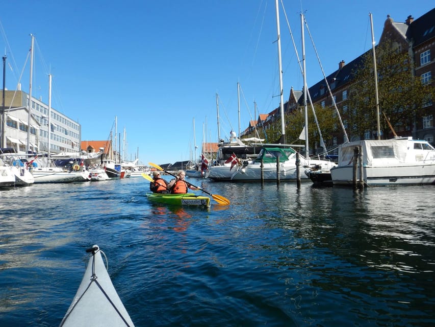 Kayak Tour in Copenhagen Harbor - June, July and August - Getting comfortable in a double kayak