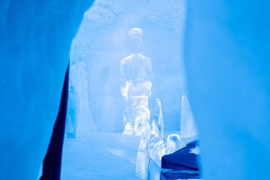 Kirkenes: Snowhotel Entrance Ticket - Fjord paths, cabins, and mountain views
