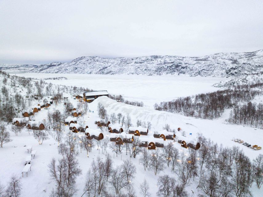 Kirkenes: Snowhotel Entrance Ticket - Restaurant time and warm drinks