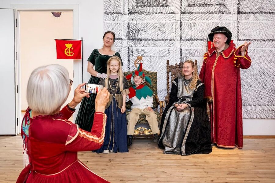 Kolding: Koldinghus Palace Entry Ticket - The royal dress-up workshop for families
