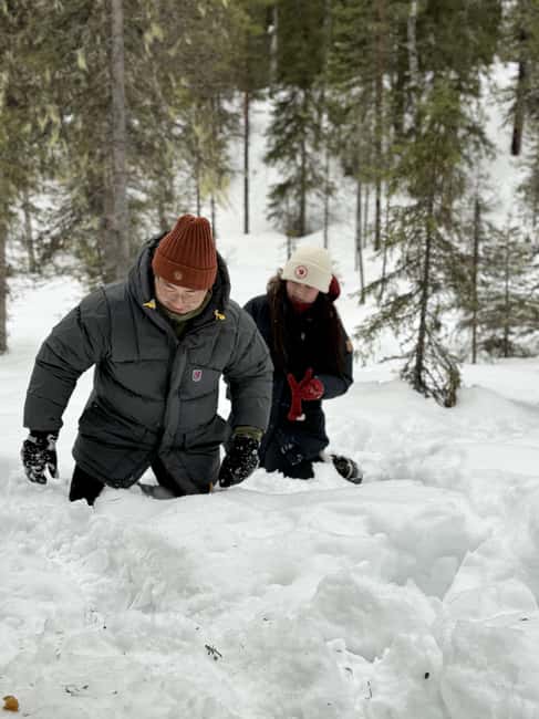 Korouoma Canyon Frozen Waterfalls Hike & Private Teepee BBQ - What to wear for Korouoma