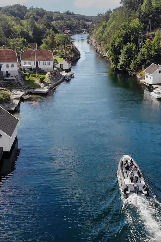 Kristiansand: Express Archipelago Tour by RIB Speedboat - The islands, homes, and coastal stories