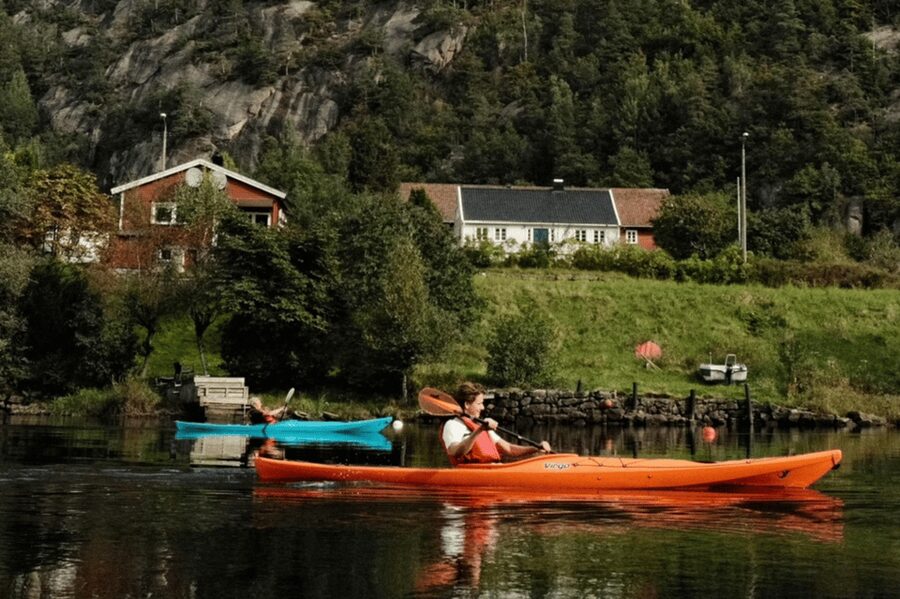 Kristiansand: Otra River Kayaking Adventure - Guides who focus on calm instruction