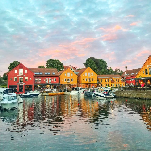 Kristiansand: Private Highlights Tour - The coastal road and its summer cottages