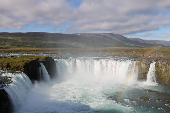 Lake Mývatn and Powerful Dettifoss Day Tour from Akureyri - Dimmuborgir feels like another world