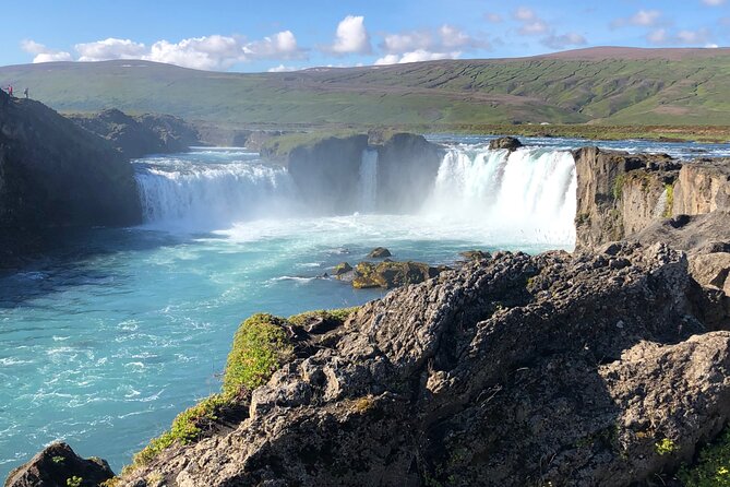 Lake Myvatn Day Tour and Godafoss Waterfall for Cruise Ships from Akureyri Port - Guides make the biggest difference