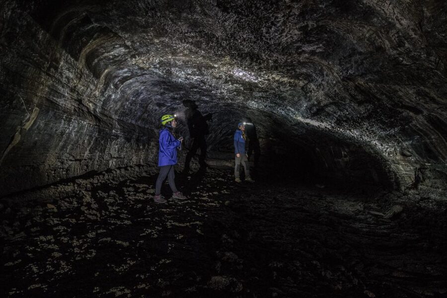 Leidarendi Cave: Lava Tunnel Caving from Reykjavik - The drive from Reykjavik and the start of the walk
