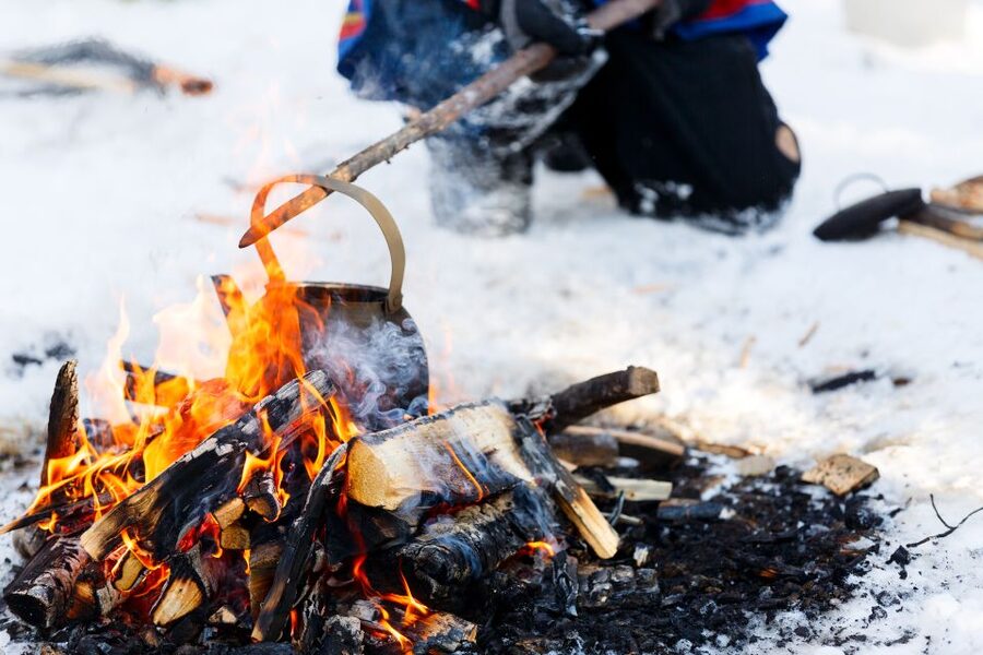Levi: Ice Fishing by Snowmobile - The forest route and the pace of the ride