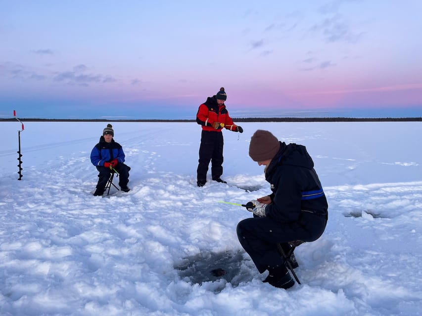Levi: Ice Fishing Trip in a small group - What this Levi ice-fishing trip is really like