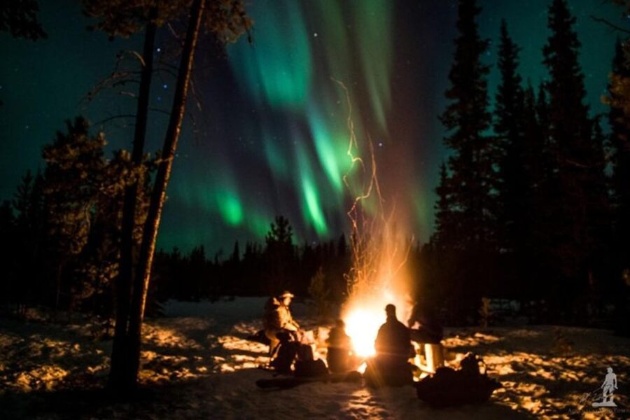 Levi: Northern Lights Hunt Including Campfire Snacks - Clothing matters more than the brochure suggests