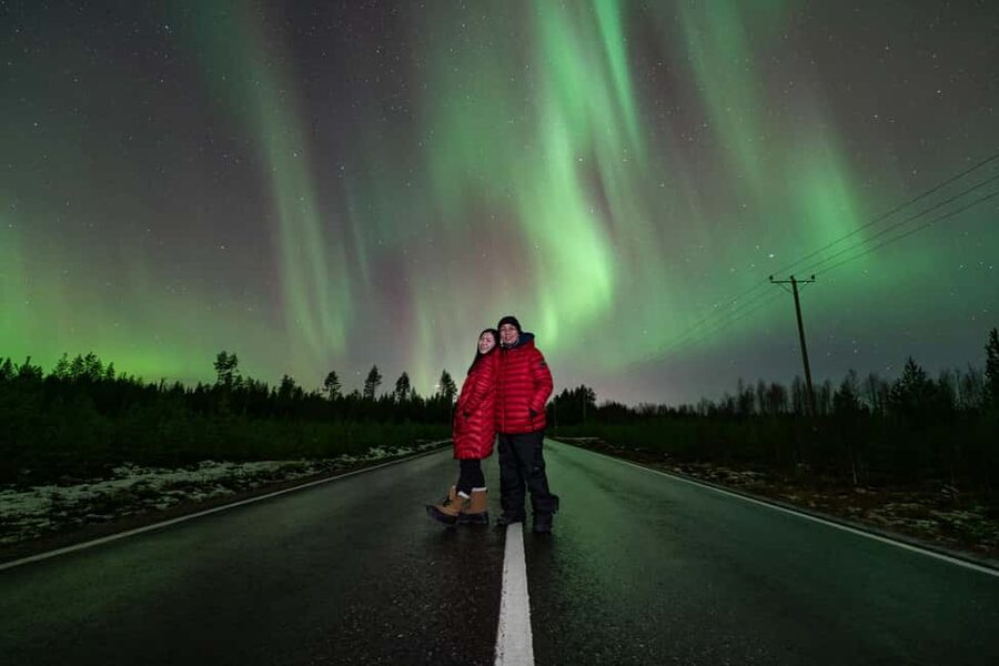 Levi: Northern Lights Hunting - Photography Tour - Stop one: a first test under the Arctic sky