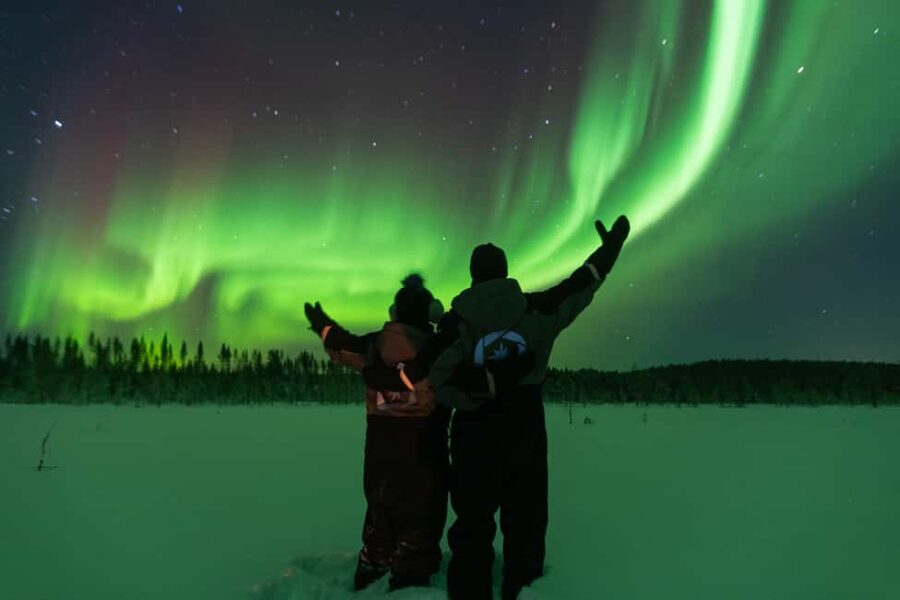 Levi: Northern Lights Hunting - Photography Tour - Stop two: more time for photographs and camp treats