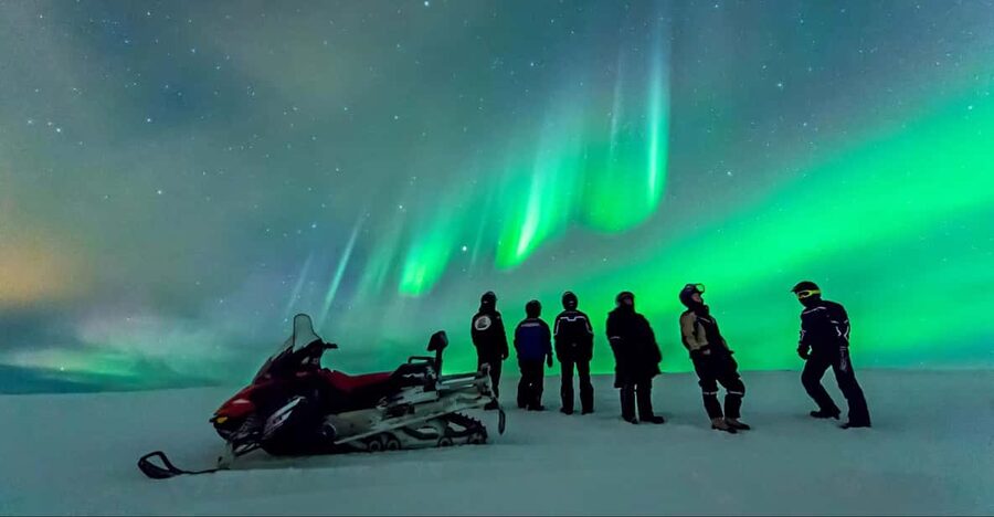 Levi: Northern Lights Snowmobile Safari and Campfire Picnic - Learning to handle the snowmobile
