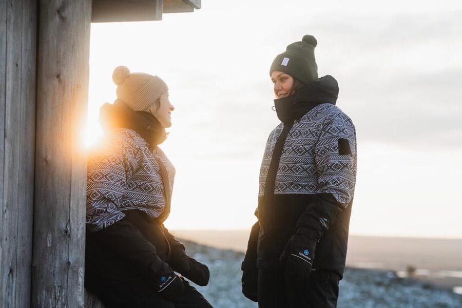 Levi: Rent Winter Clothing Sets - Rental timing, returns, and the €13 late charge