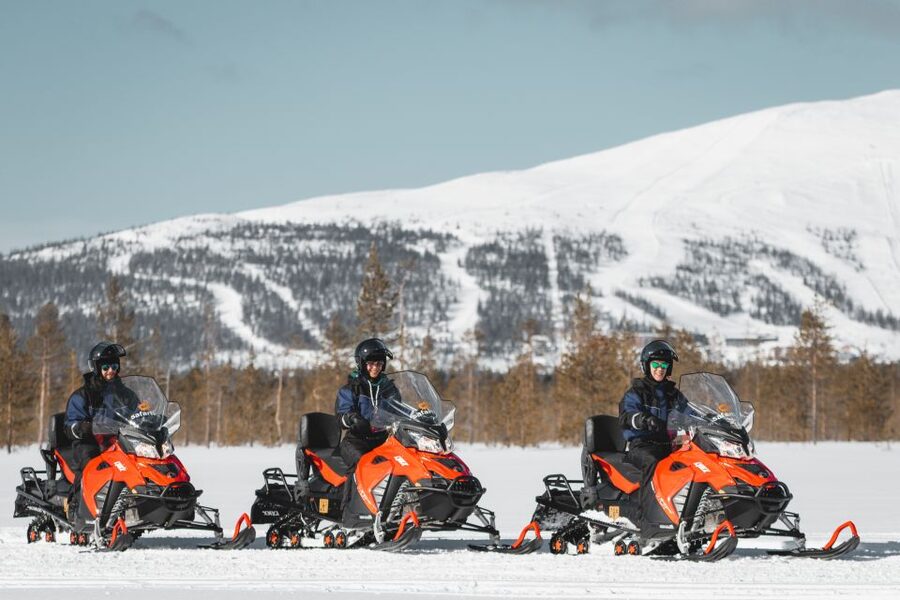 Levi: Snowmobile Safari for Adults - Who will enjoy this Levi snowmobile safari