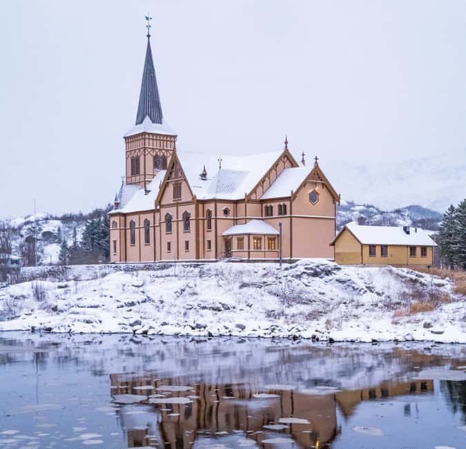 Lofoten: Half-Day Guided Tour with Photo Stops - Weather, clothing, and practical planning