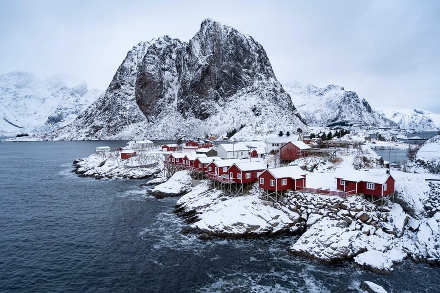 Lofoten: Reine, Hamnøy, and Skariskøya Photo Tour - Reine, the main village on the route
