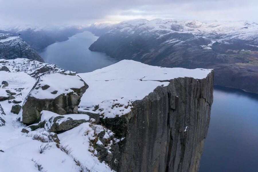 Lysefjorden cruise & Preikestolen guided hike - winter - What the five-hour winter hike feels like