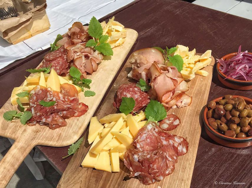 Malmö: Self-Guided Food Tour - Stop one: a Swedish drink and the right start