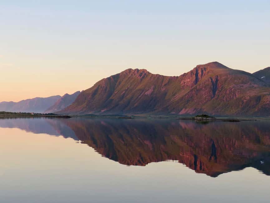 Midnight sun safari - Should you book the midnight sun safari?