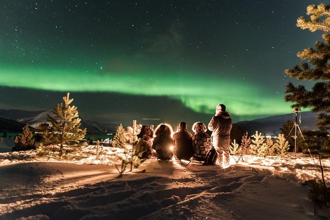 Minibus Northern Lights Chase with Photography from Tromsø - Chasing clear skies beyond Tromsø