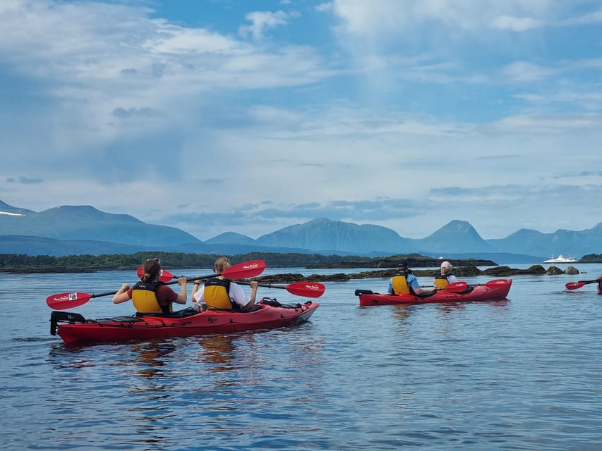 Molde - Guided kayak tour - Why kayaking shows you the real side of Molde