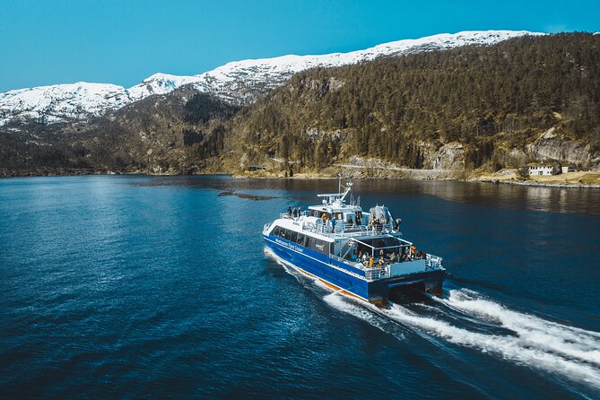 Mostraumen Fjord Cruise - The Osterfjord passage