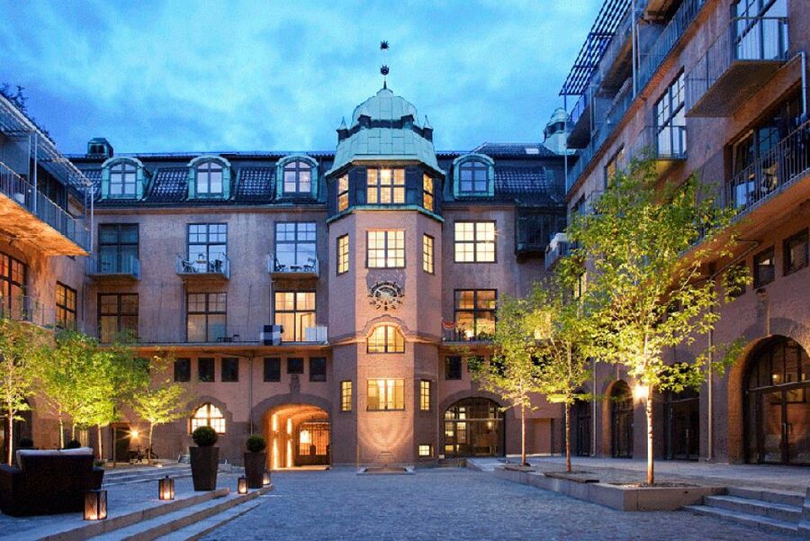 Myth and Legends Oslo Walking Tour - Akershus Fortress and Oslo’s darker side