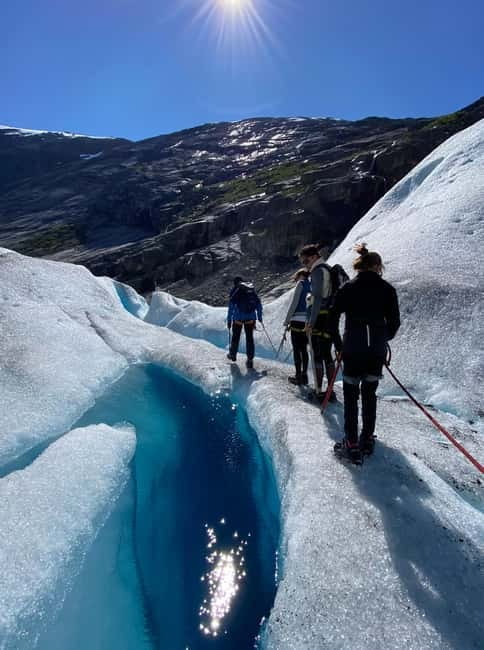 Nigards: Kayaking and Glacier Hike - From Labben to the edge of Nigardsbreen
