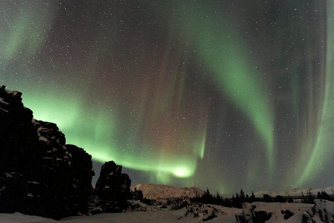 Northern Lights 4x4 Jeep/van Tour from Akureyri - Searching beyond Akureyri’s city lights