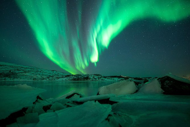 Northern Lights Big Bus Chase with Chasing Lights - The big bus advantage, and its limits
