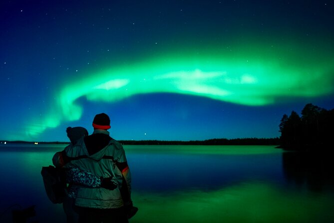 Northern Lights Rovaniemi: Guaranteed Viewing & Unlimited Mileage - Photos, hot drinks, and small comforts