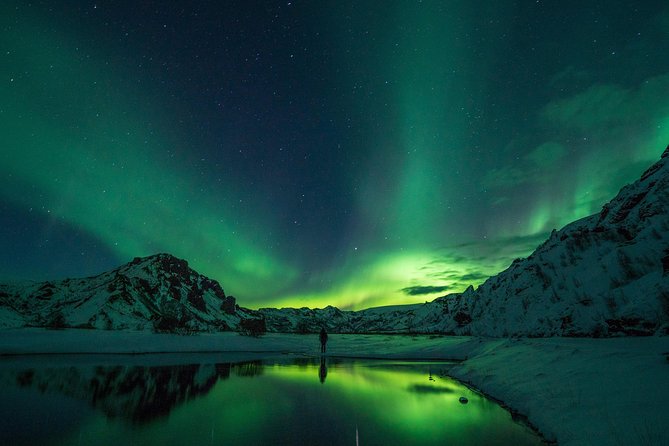 Northern Lights Small-Group Tour with Hot Chocolate & Photos - Photography, portraits, and photo delivery